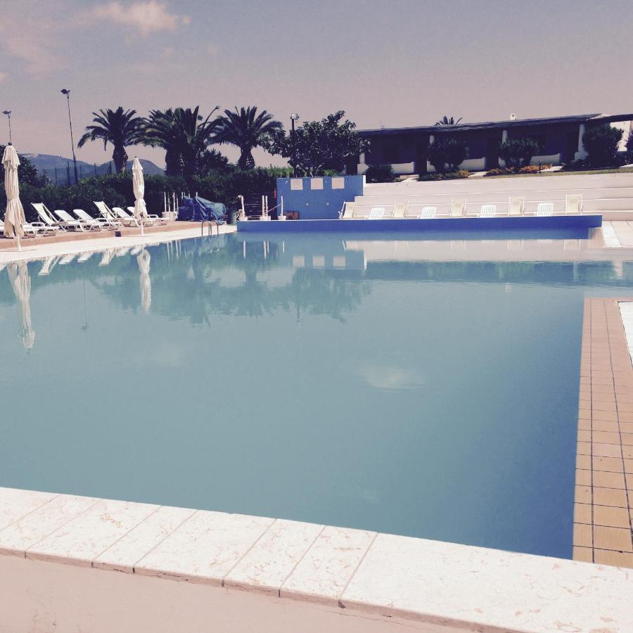 Villa Alle Eolie Nello Splendido Villaggio Lentia 弗卡诺 外观 照片