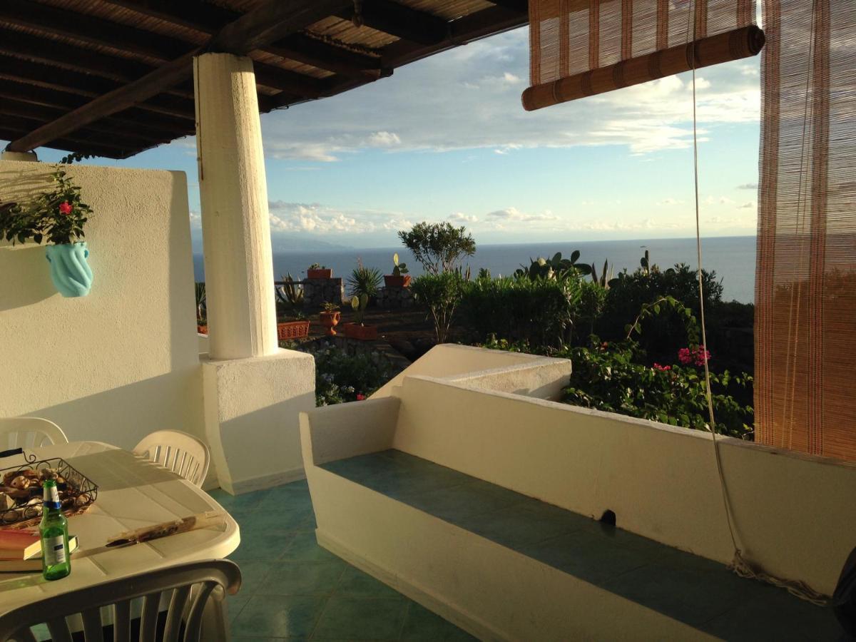 Villa Alle Eolie Nello Splendido Villaggio Lentia 弗卡诺 外观 照片